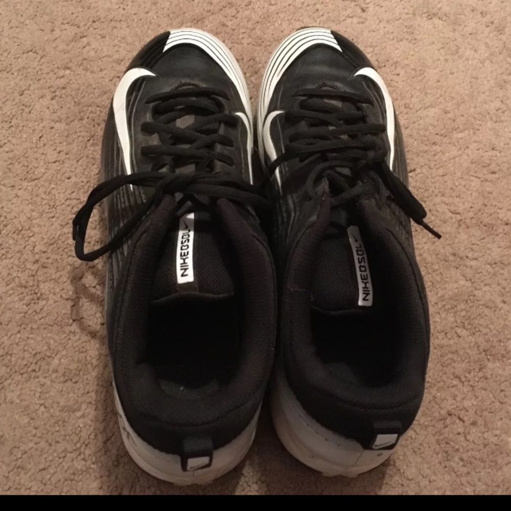 Nike soccer cleats size 10